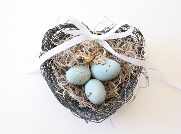 Wedding Heart . Bird Nest . Ring Pillow Wedding . ring bearer pillow alternative . woodsy wedding decor . heart nest . wedding ring holder