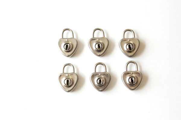 Small Heart Lock and Keys - heart padlock and key . heart shaped lock mini padlock diary lock . mini lock silver heart charm . journal lock
