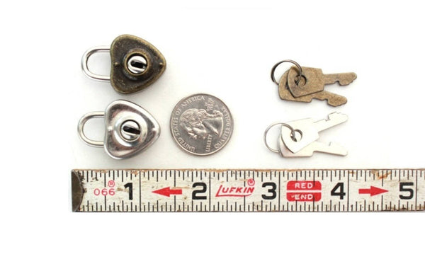 Small Heart Lock and Keys - heart padlock and key . heart shaped lock mini padlock diary lock . mini lock silver heart charm . journal lock